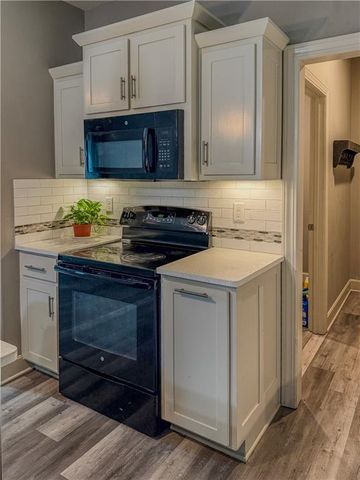 19557 E 14th N Street, Independence, MO 64056