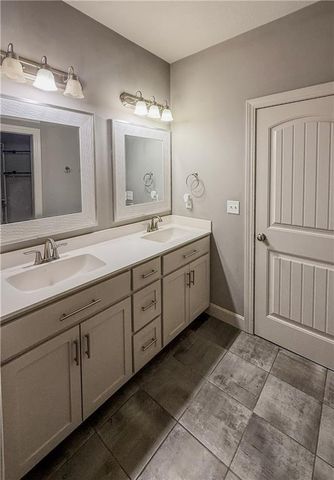 19557 E 14th N Street, Independence, MO 64056