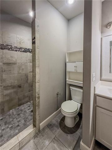 19557 E 14th N Street, Independence, MO 64056