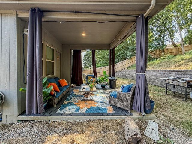 19557 E 14th N Street, Independence, MO 64056