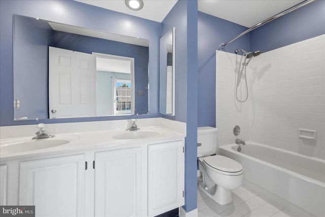 7888 BLUE GRAY CIR, Manassas, VA 20109
