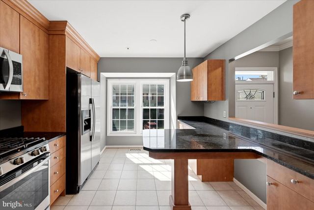 7888 BLUE GRAY CIR, Manassas, VA 20109