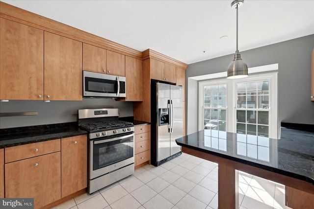 7888 BLUE GRAY CIR, Manassas, VA 20109