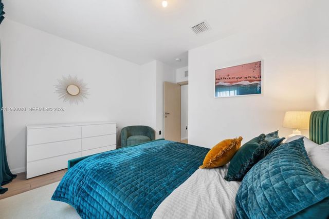 421 NW 17th St, Fort Lauderdale, FL 33311