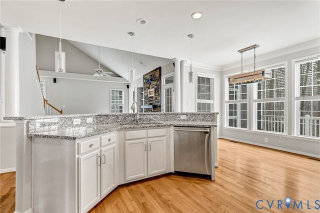 11162 Manor View Dr, Mechanicsville, VA 23116