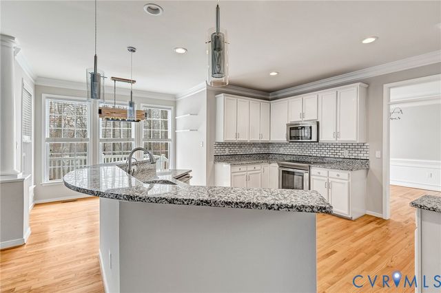 11162 Manor View Dr, Mechanicsville, VA 23116