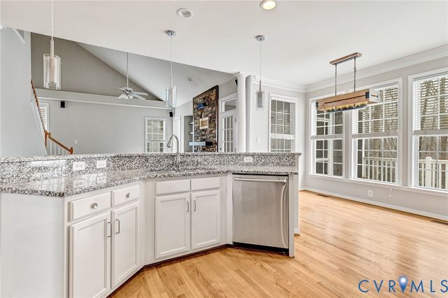 11162 Manor View Dr, Mechanicsville, VA 23116