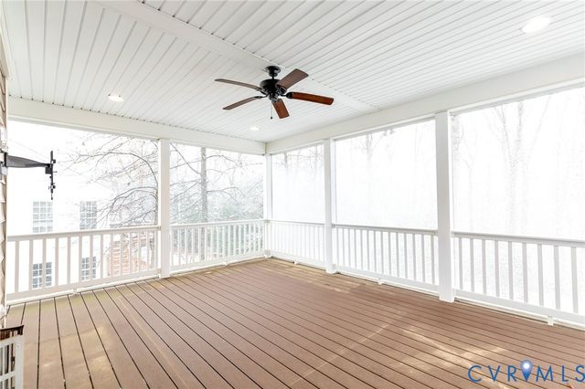 11162 Manor View Dr, Mechanicsville, VA 23116