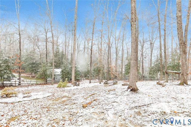 11162 Manor View Dr, Mechanicsville, VA 23116