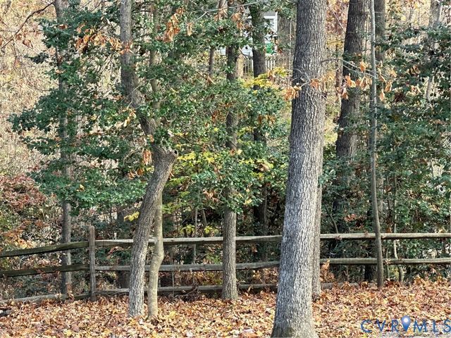 11162 Manor View Dr, Mechanicsville, VA 23116