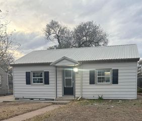706 S BIRMINGHAM Street, Amarillo, TX 79104