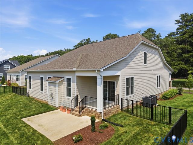816 Chapman St, Ashland, VA 23005