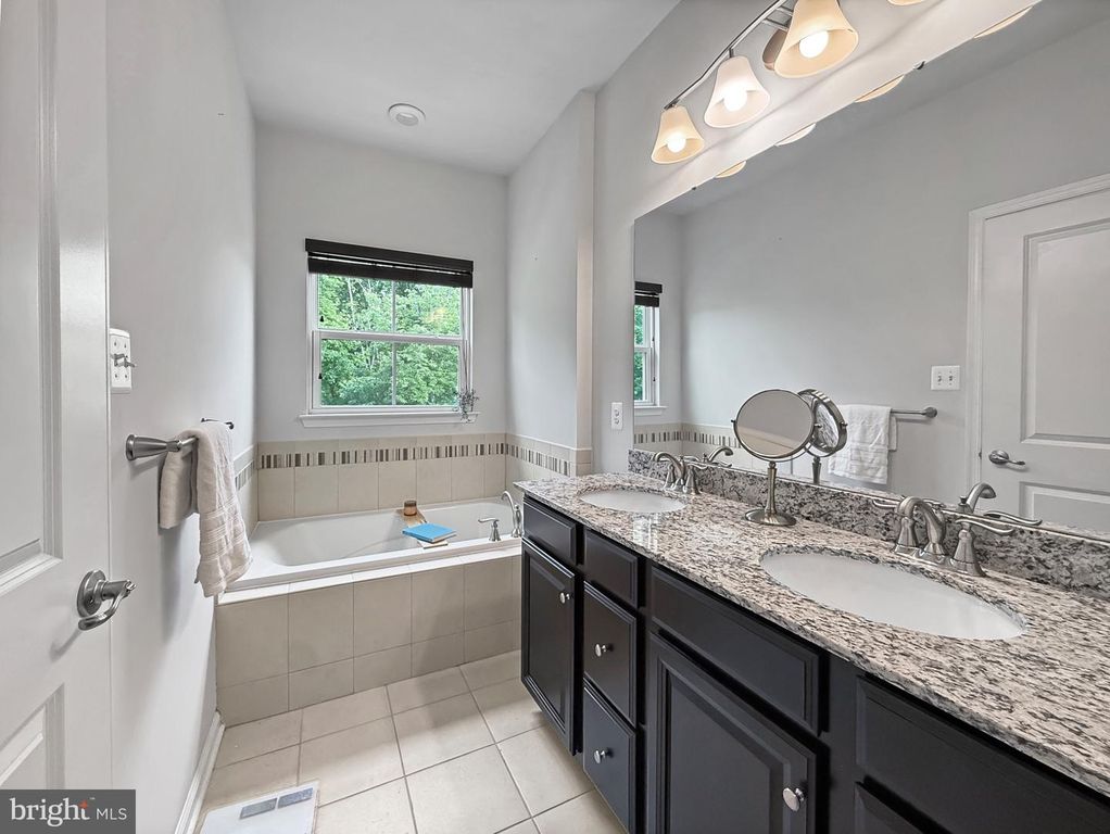 Image 12 of property listing at 536 WILLOW BEND DR, Glen Burnie, MD 21060