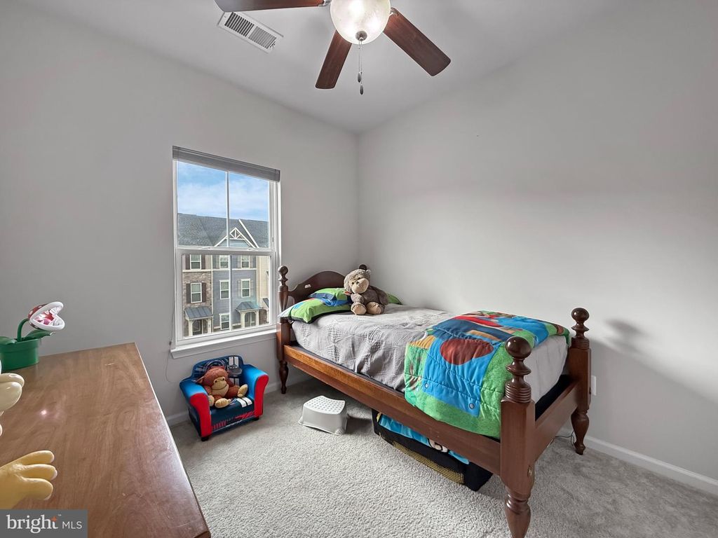 Image 13 of property listing at 536 WILLOW BEND DR, Glen Burnie, MD 21060