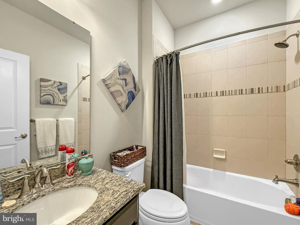 Image 16 of property listing at 536 WILLOW BEND DR, Glen Burnie, MD 21060