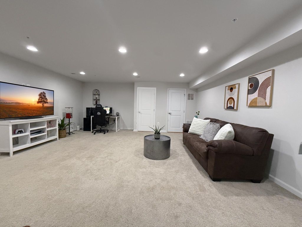 Image 24 of property listing at 536 WILLOW BEND DR, Glen Burnie, MD 21060