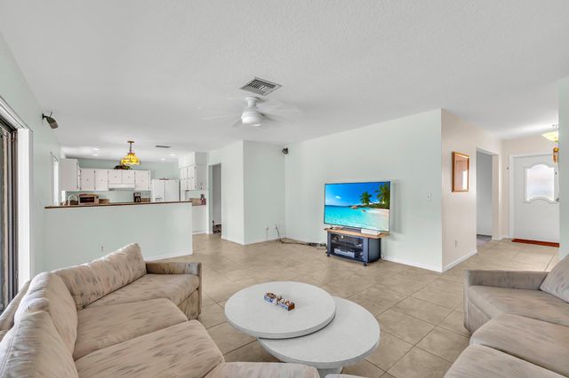 1803 NW 88th Way, Coral Springs, FL 33071