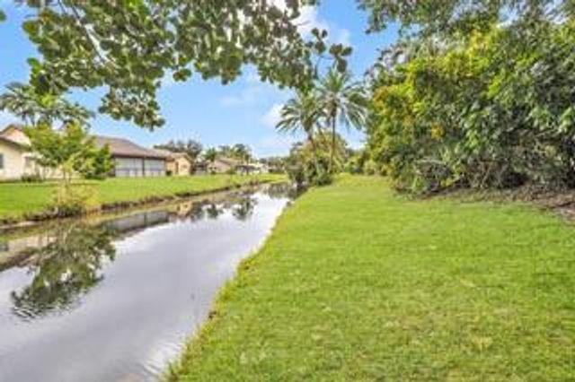 1803 NW 88th Way, Coral Springs, FL 33071