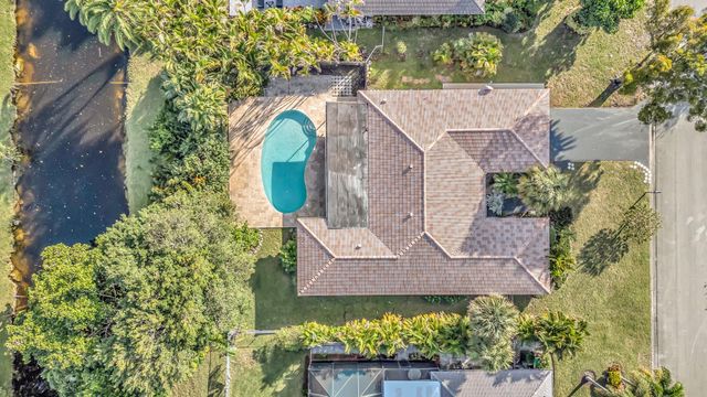 1803 NW 88th Way, Coral Springs, FL 33071