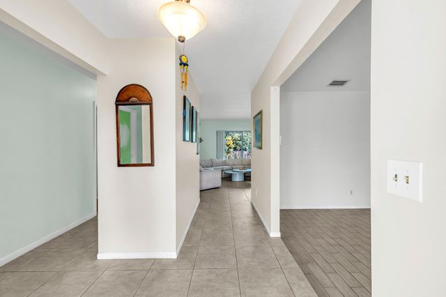 1803 NW 88th Way, Coral Springs, FL 33071