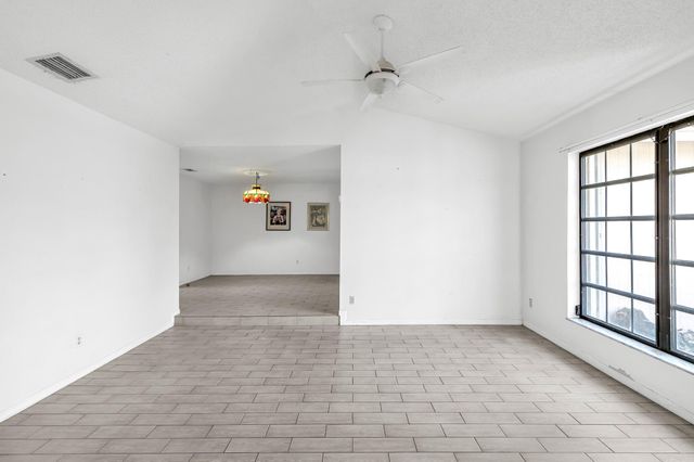 1803 NW 88th Way, Coral Springs, FL 33071