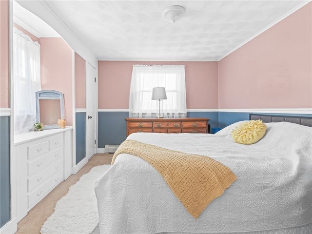 28 Jefferson Avenue, East Providence, RI 02915