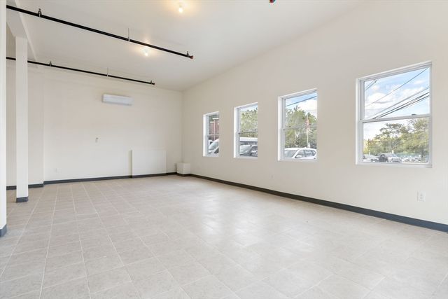 1 Glenwood St 6, Malden, MA 02148