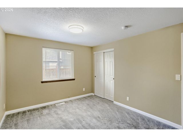 6147 Se GREEN Ct, Hillsboro, OR 97123