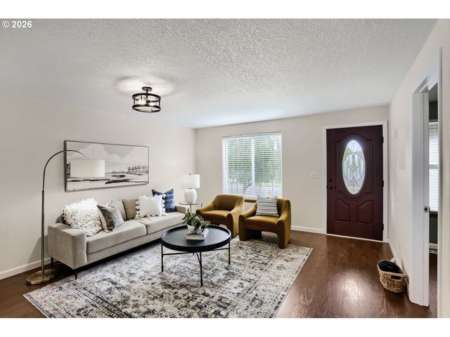 6147 Se GREEN Ct, Hillsboro, OR 97123