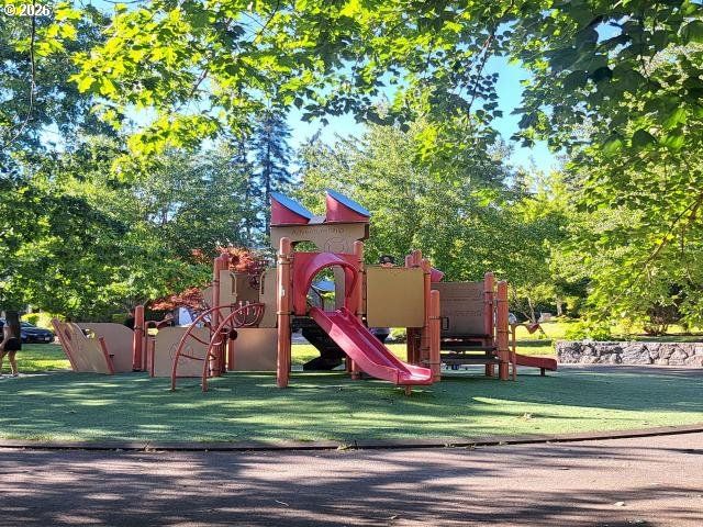 6147 Se GREEN Ct, Hillsboro, OR 97123