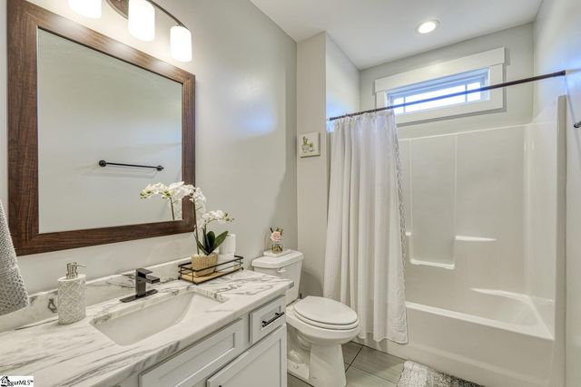 18630 Ashville Highway, Campobello, SC 29322