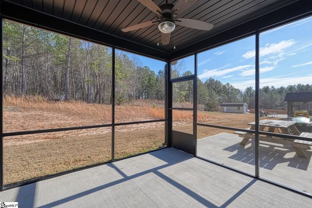 18630 Ashville Highway, Campobello, SC 29322