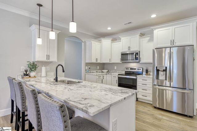 18630 Ashville Highway, Campobello, SC 29322