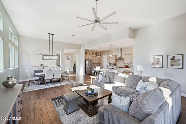 5113 N 207th Drive, Buckeye, AZ 85396