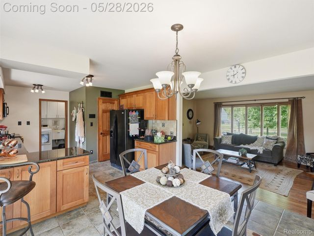 21156 Robinson Street, Farmington Hills, MI 48336