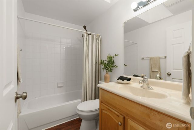 20721 122nd Place SE, Kent, WA 98031