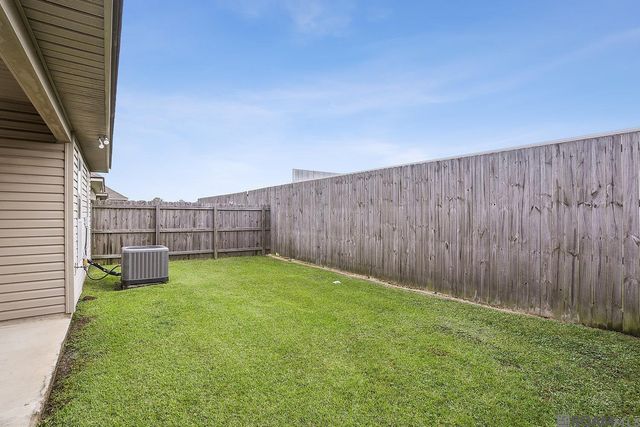 374 River Mill Dr, Brusly, LA 70719