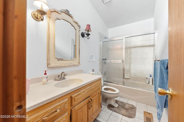 481 E Freehold Road, Freehold, NJ 07728