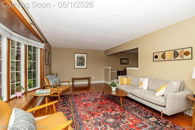 2275 Park Ridge Drive, Bloomfield Hills, MI 48304