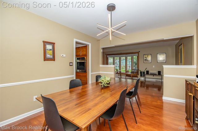 2275 Park Ridge Drive, Bloomfield Hills, MI 48304
