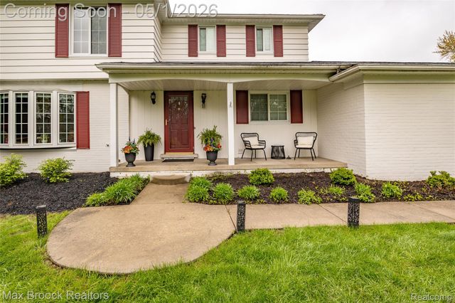 2275 Park Ridge Drive, Bloomfield Hills, MI 48304