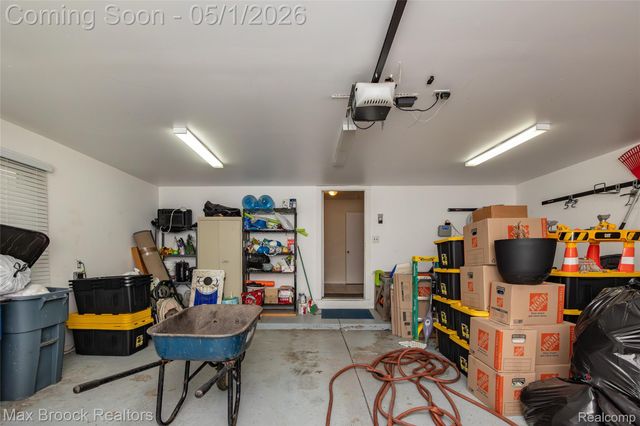 2275 Park Ridge Drive, Bloomfield Hills, MI 48304