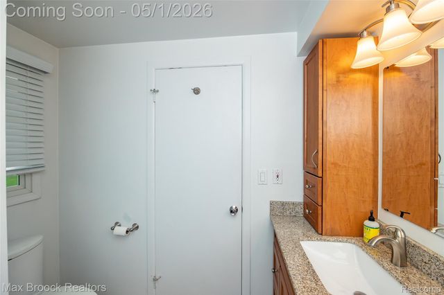 2275 Park Ridge Drive, Bloomfield Hills, MI 48304