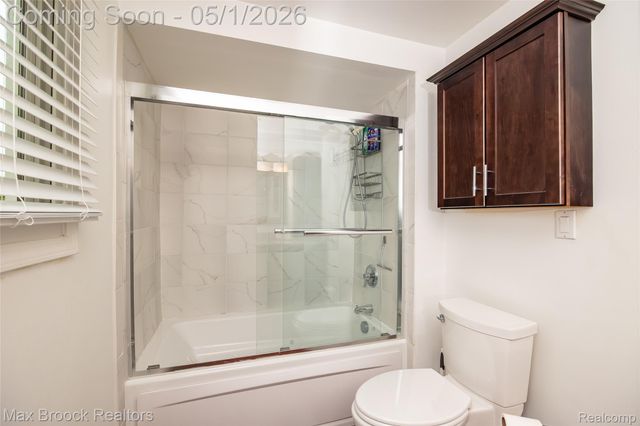 2275 Park Ridge Drive, Bloomfield Hills, MI 48304