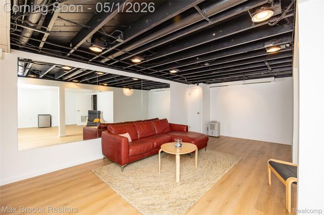 2275 Park Ridge Drive, Bloomfield Hills, MI 48304