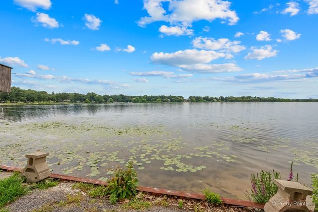 36897 N Nathan Hale Drive, Lake Villa, IL 60046