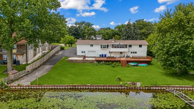 36897 N Nathan Hale Drive, Lake Villa, IL 60046