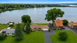 36897 N Nathan Hale Drive, Lake Villa, IL 60046