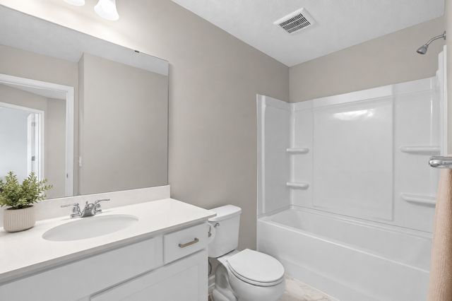 4722 Bottlebrush Lane, Minnetrista, MN 55331