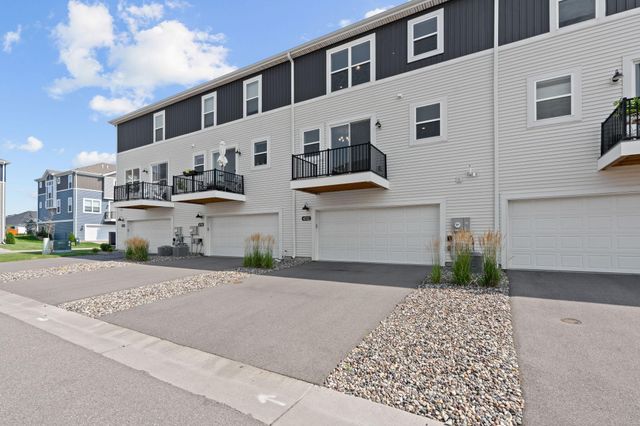 4722 Bottlebrush Lane, Minnetrista, MN 55331